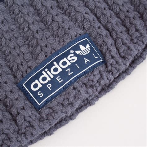 adidas originals peak beanie.